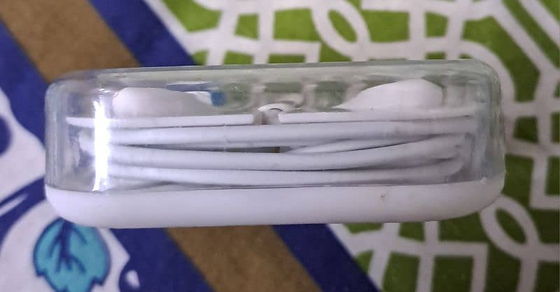 IPhone lightening handfree 1