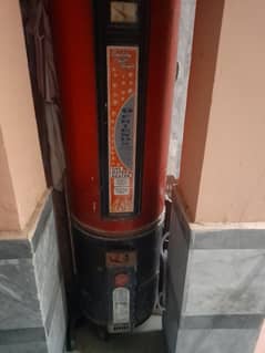 gyser urgent sale