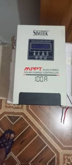 Simtek mppt charger 100 A