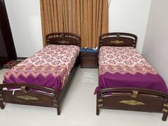 Sheesham Wood 2 Single Beds with Side table