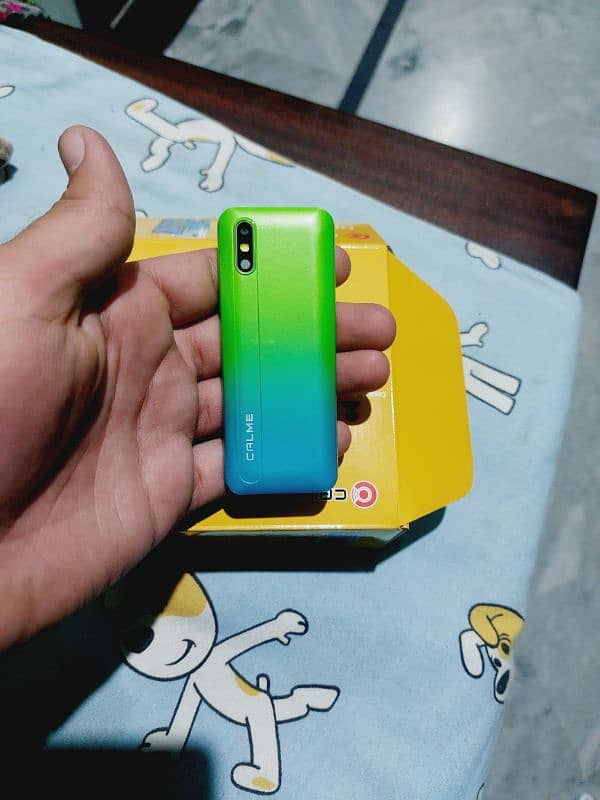 calme ultra slim button feature phone 5