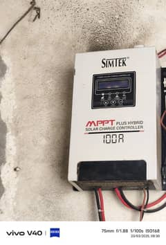 SimTek control 100 Amp MppT