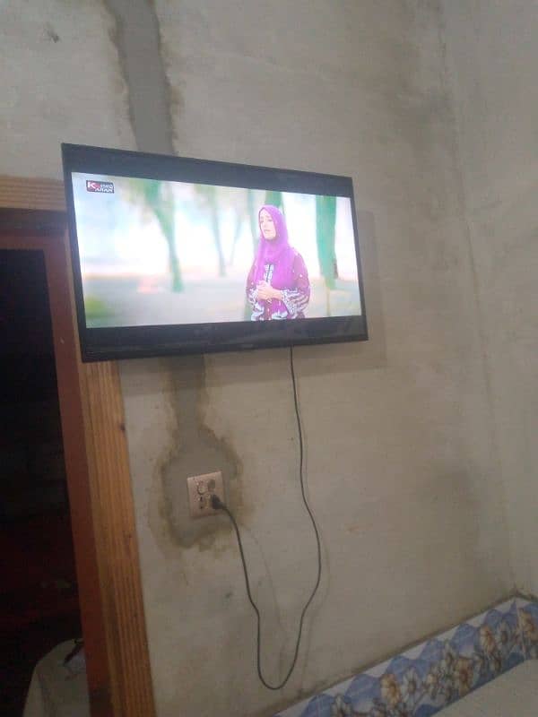 haier lcd 32"" arjant seal good condition 03014356500 1