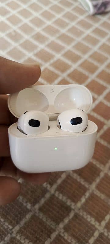 Apple airpods 3 2
