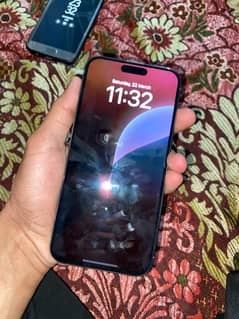 I phone 15 pro max 256 gb natural taitaniam colour