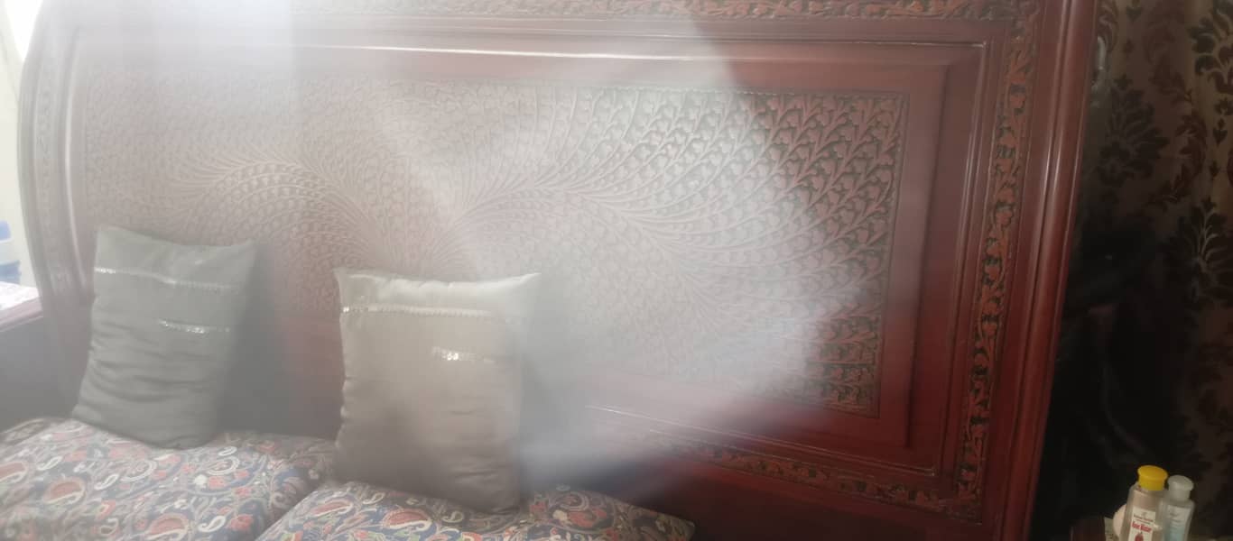 Bed with side tables for urgent sale 5