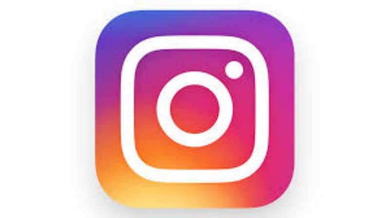 All Social media server available subscriber like view comment etc 7