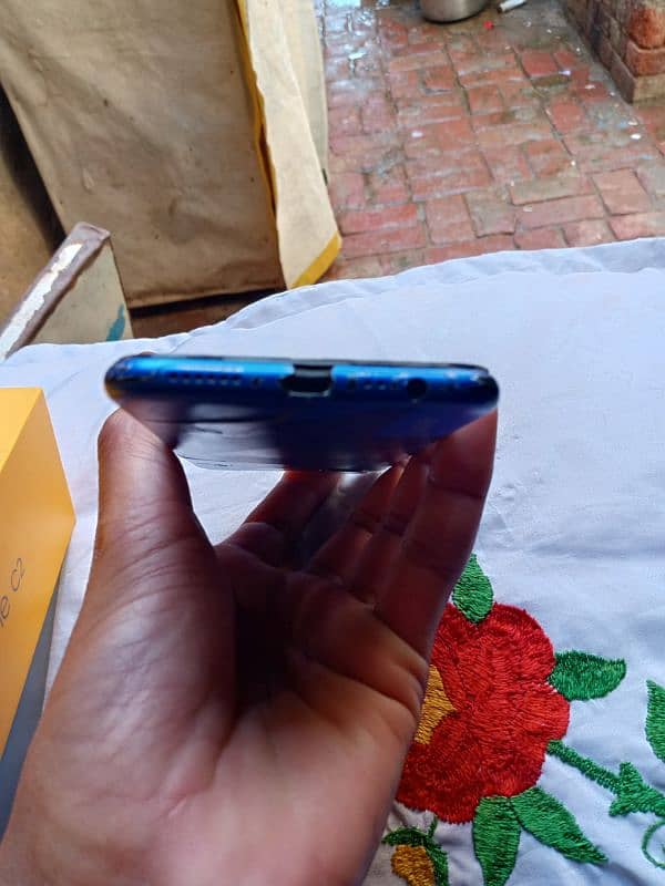 Realme  C2 3Gb32Gb  condishon 8/10. Ha Sirf Box Sat ha 0