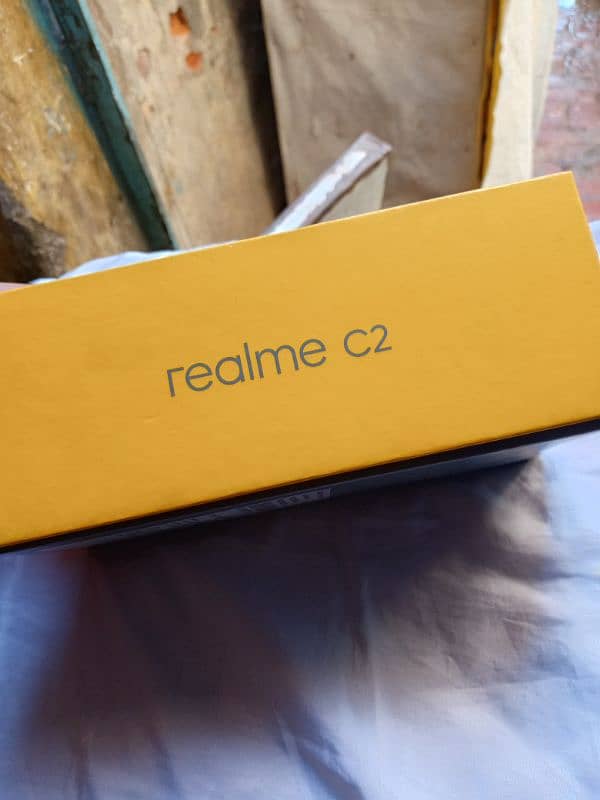 Realme  C2 3Gb32Gb  condishon 8/10. Ha Sirf Box Sat ha 12