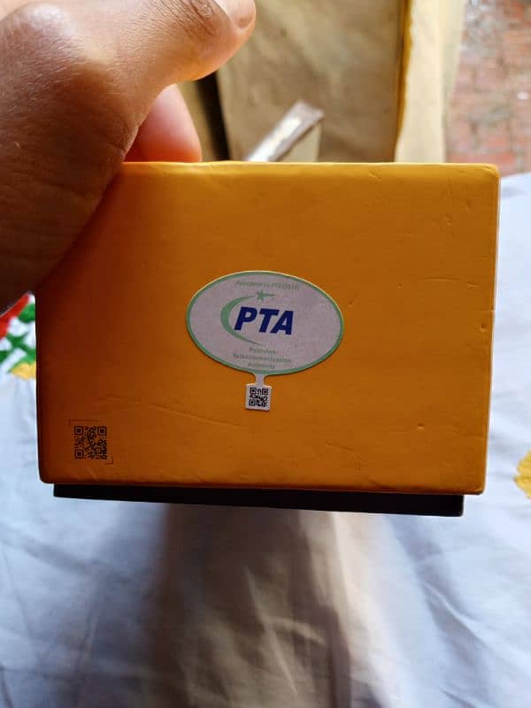 Realme  C2 3Gb32Gb  condishon 8/10. Ha Sirf Box Sat ha 13