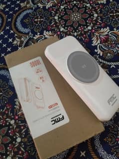 wireless power bank with box