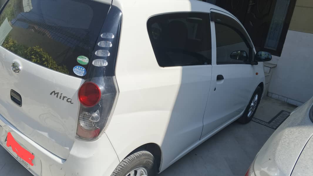Daihatsu Mira 2015/18 3