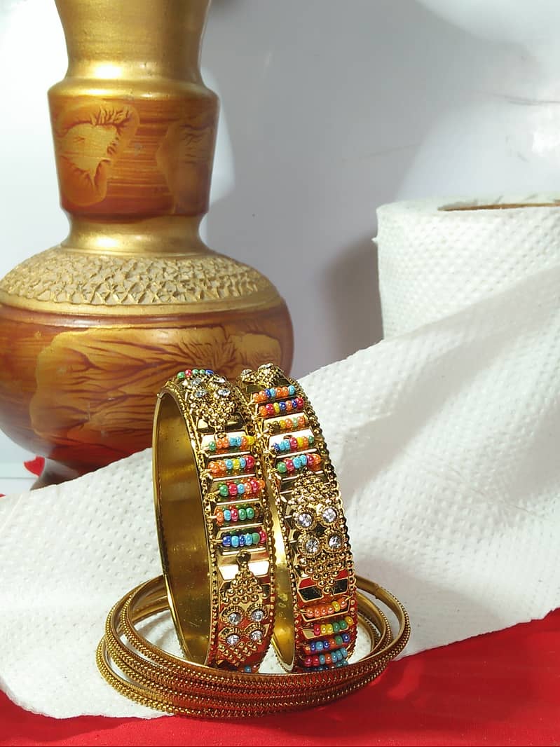 2 kangans + 4 churiya (Pack of 6 bangles) 2