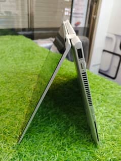 HP EliteBook x360 Touch 1030 G4 New Logo