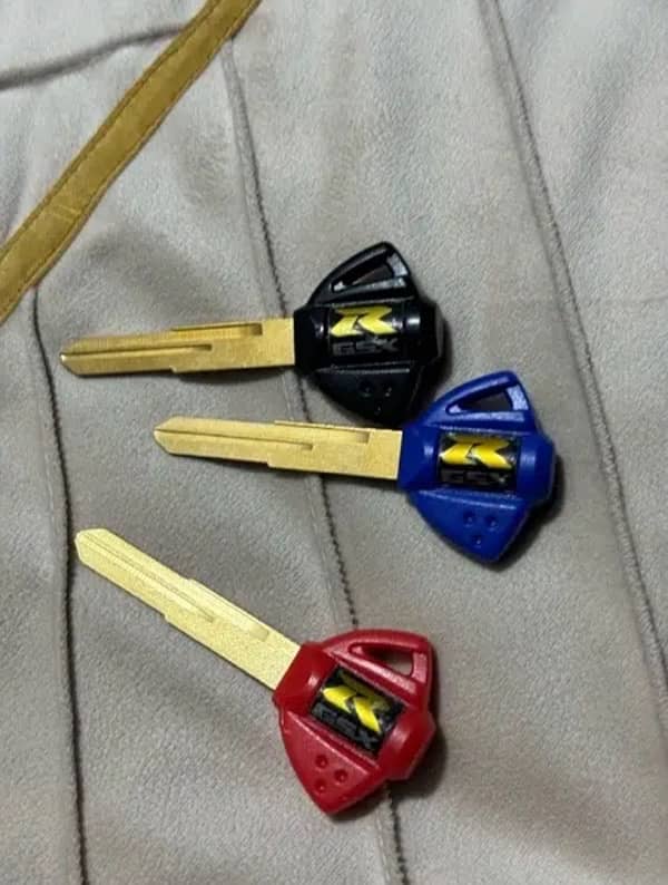 Suzuki GSX-R GSXR uncut new keys for sale 1
