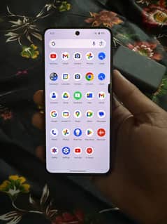 google pixel 8 read ad first