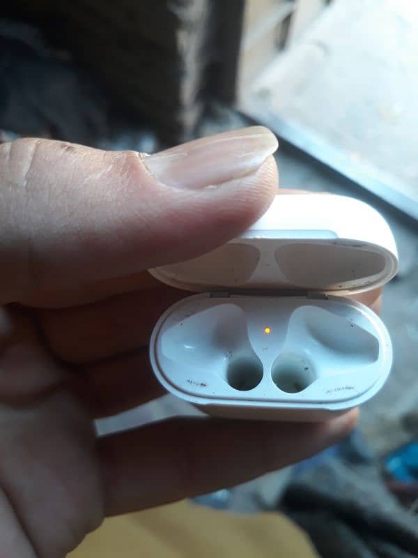 only case of original apple airbuds 2nd genration 2 full ok 100% orgnl 6