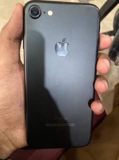 Iphone 7 10/10 condition