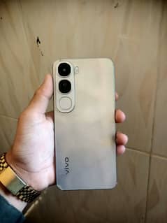 VIVO Y 200