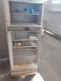 Wave fridge in working condition