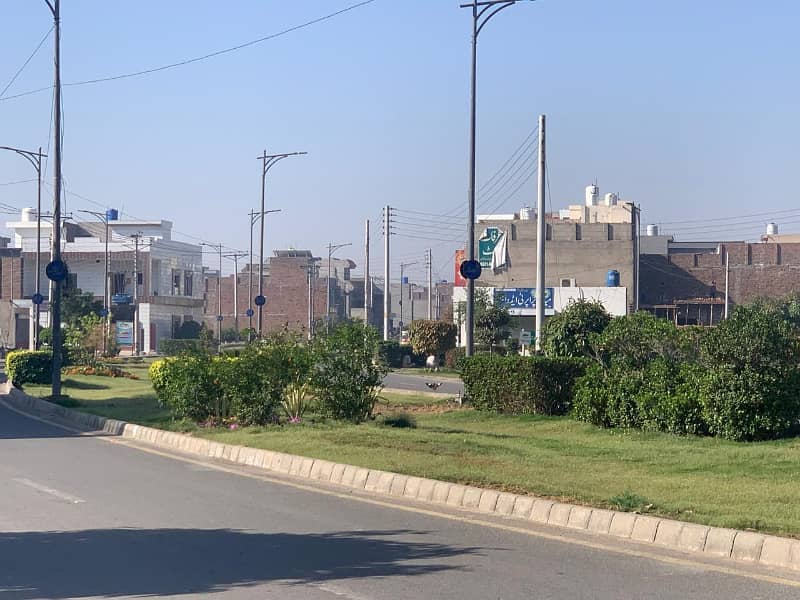 5 Marla Good Location Plot For Sale 0