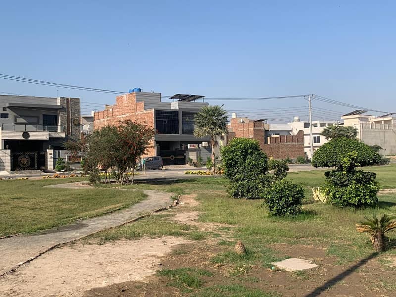 5 Marla Good Location Plot For Sale 5