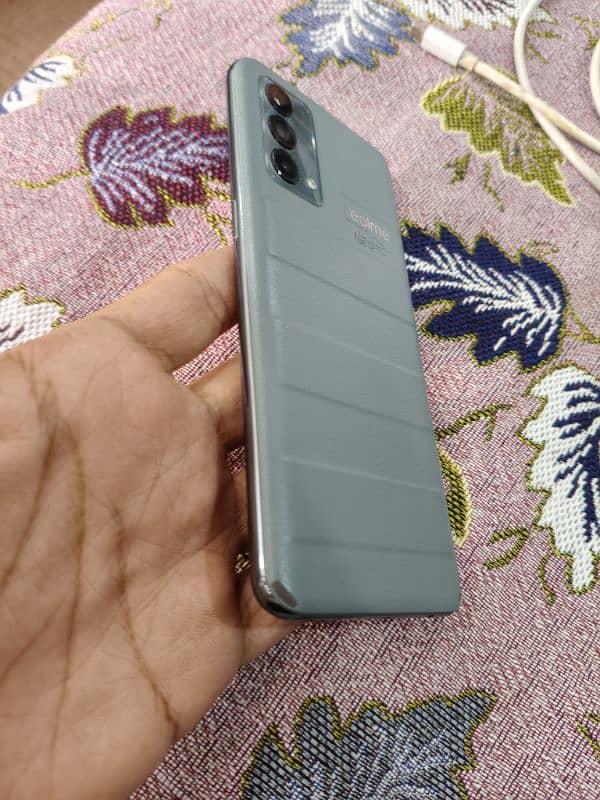 Real Me GT Master Edition Mobile One Hand Use 5