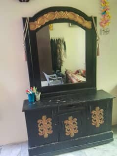 dressing table