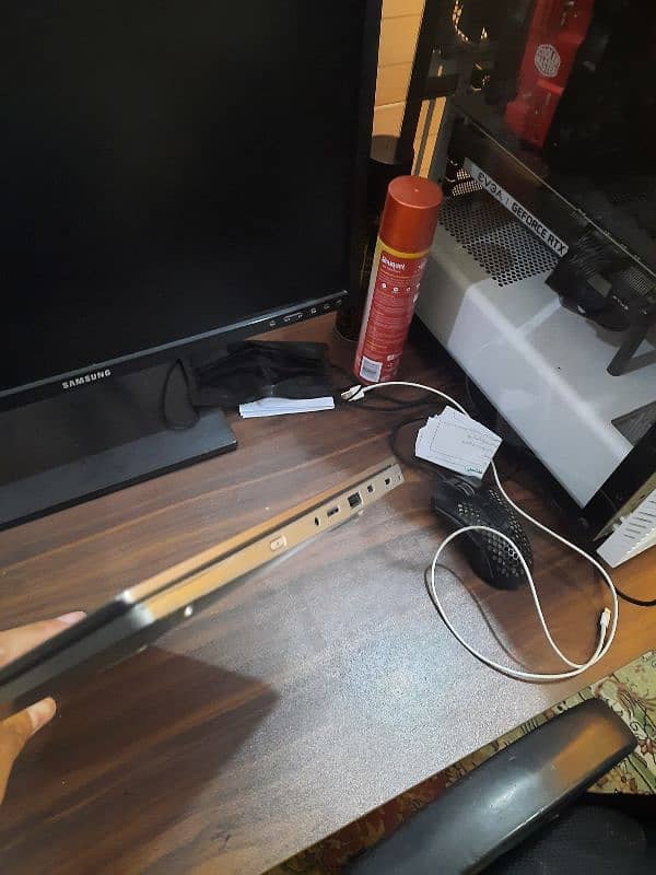 Intel i5 8th gen 8gb ram 256gb ssd lenovo L390 4