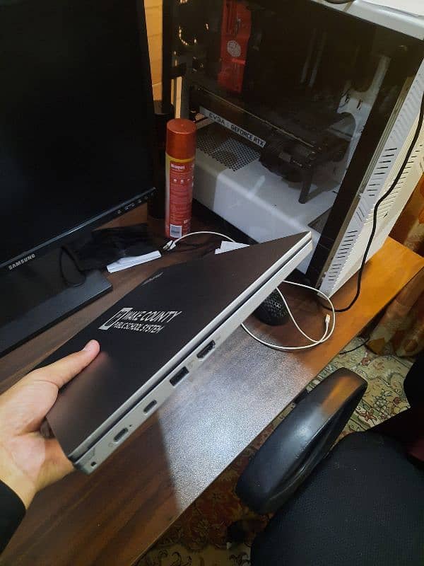 Intel i5 8th gen 8gb ram 256gb ssd lenovo L390 8