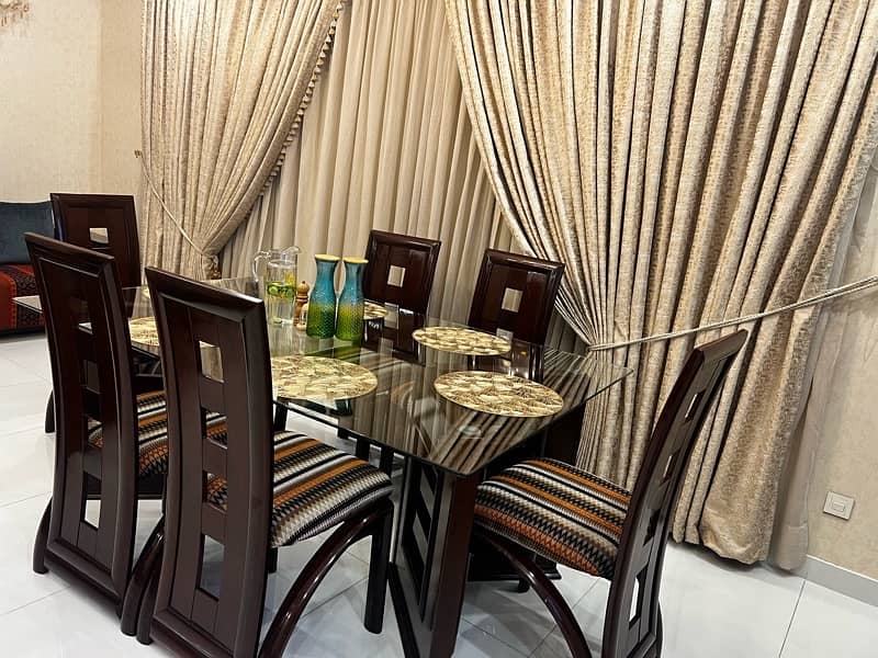 6 chairs dinning table 0