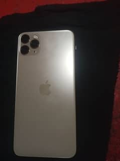 iphone 11 pro max  all parts available   0/3/0/2/0/4/4/2/8/3/8