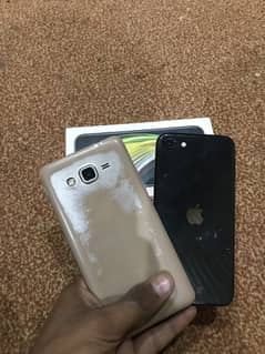 Apple iPhone SE 2020 with Samsung grand prime