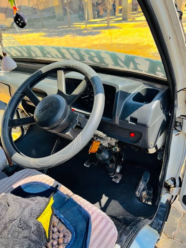 Suzuki bolan ambulance and without ambulance available 8