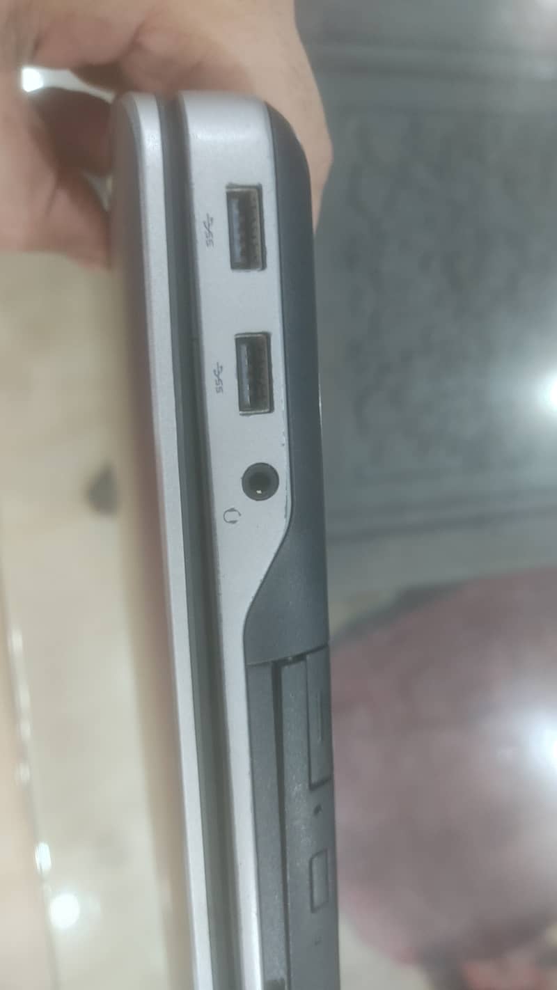 Dell Latitude e6540 (i7): Perfect for Gaming and Professional Work 5