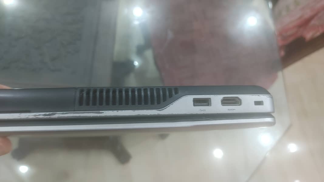 Dell Latitude e6540 (i7): Perfect for Gaming and Professional Work 9