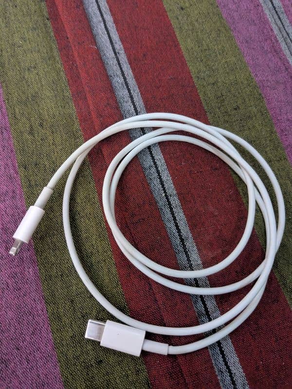 iphone 20W power adapter 3