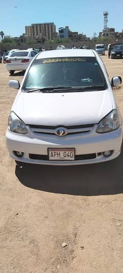 Toyota Platz 2005