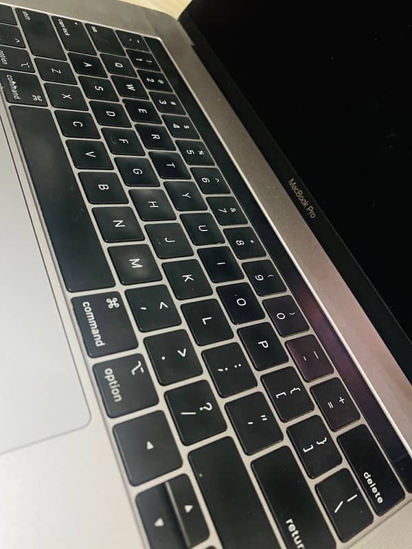 MacBook PRO i7 16GB Ram with SSD New condition 10/10 3
