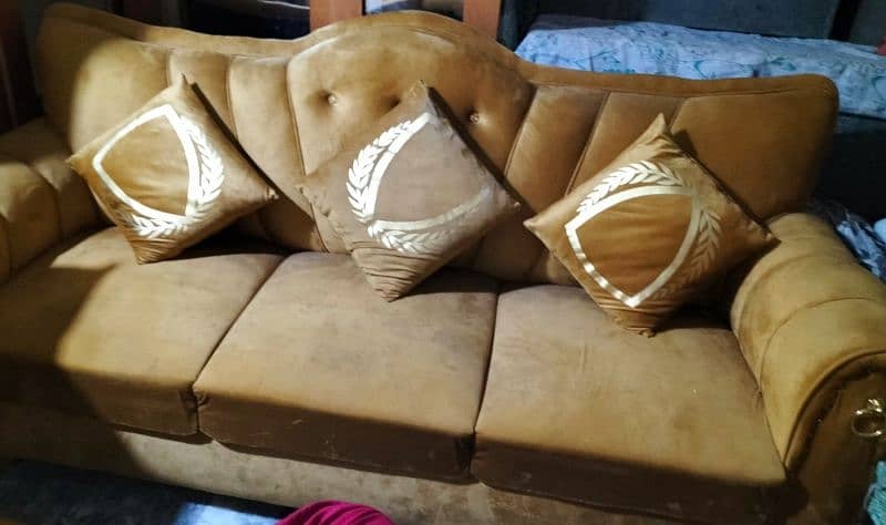 Luxury Sofa Set with Table 1