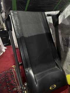 Treadmil with incline option in great condition