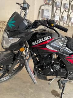 Suzuki GR150 Black 2021