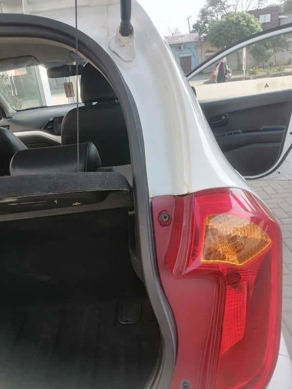 KIA Picanto 2023 16