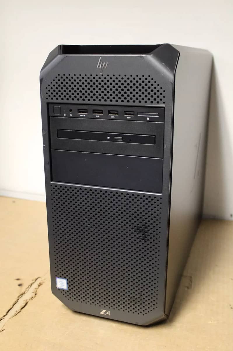 HP Z4 G4 Workstation Tower Xeon W-2123/2125 (4 Cores, 8 Threads) 0