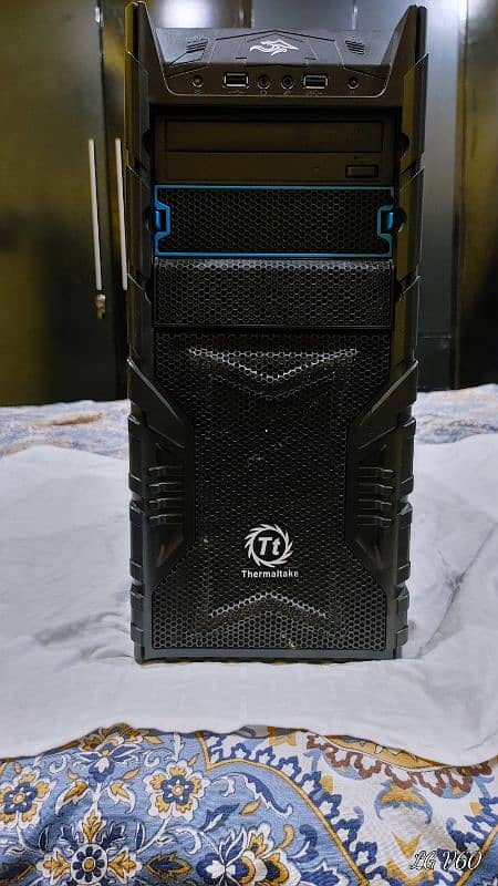 Core i7 4790 (3.60Ghz), Zotec GTX 960 2gb, 16gb DDR3 Ram & 128gb SSD 2