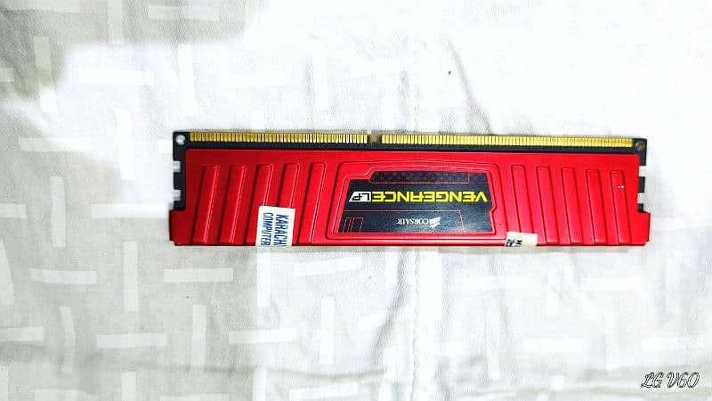 Core i7 4790 (3.60Ghz), Zotec GTX 960 2gb, 16gb DDR3 Ram & 128gb SSD 16