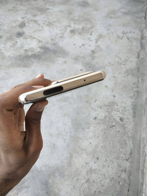 Infinix Zero 30 With Box And Uregnal Charger 8/8 256 2
