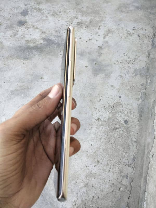 Infinix Zero 30 With Box And Uregnal Charger 8/8 256 4