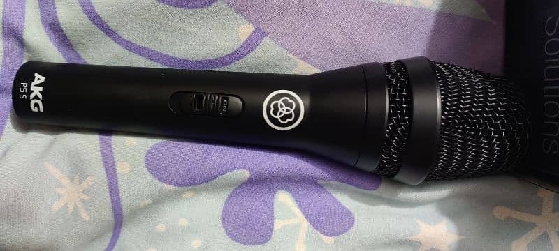 Akg microphone 100% original perception live p5s 3