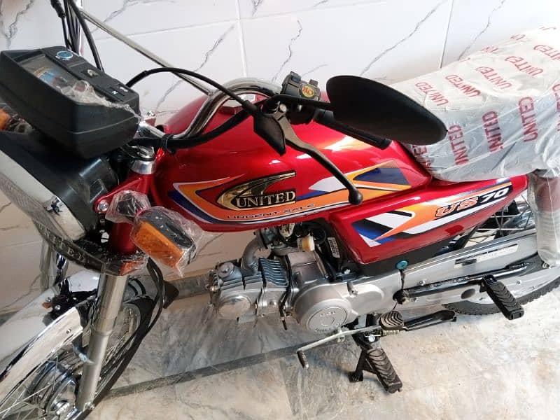 United 70 2025 Model Islamabad registered Bike for sale 11